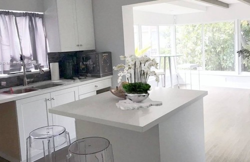 Westchester Apartment | Beautiful 3 Br. Single family (441464) by Houzlet
