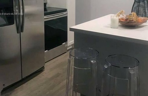 Westchester Apartment | Beautiful 3 Br. Single family (441464) by Houzlet