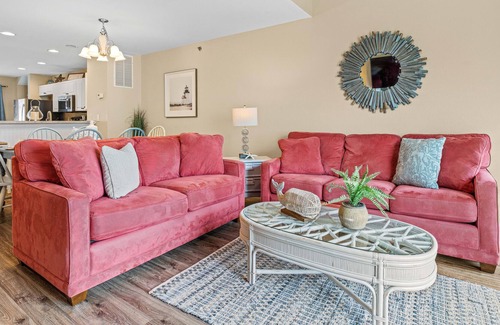 Bermuda Bay House | Beautiful 3 BR, 3.5 Bath, Mini-Waterpark, Pool, Gym, Linens Provided / Sleeps 6