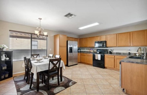 Maricopa House | Beautiful 3bdrm with 6XL twin BD in Maricopa-AZ