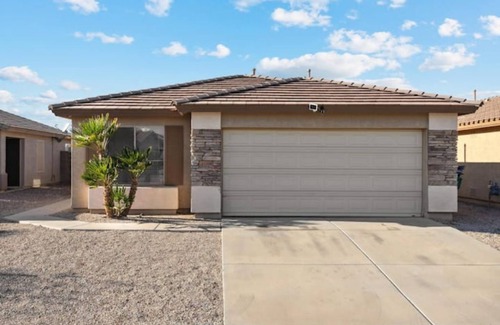 Maricopa House | Beautiful 3bdrm with 6XL twin BD in Maricopa-AZ