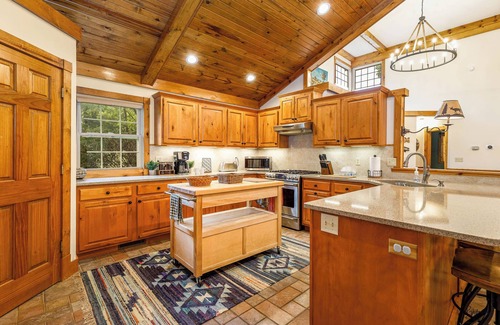 The Galena Territory Cabin | Beautiful 3Bed 4.5Bath Cabin w/Bonus Room - Near Trails and Lake