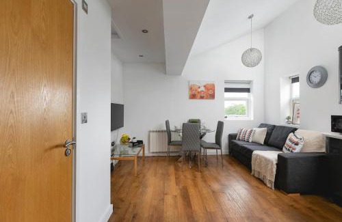 North Kensington Apartment | Beautiful 3Bed Central London Apartment Near Notting Hill