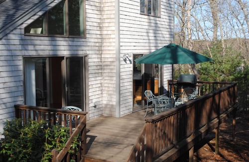 North Falmouth House | Beautiful 3br Cape, Access To Bike Path & Pond, Large Deck, Quiet Street