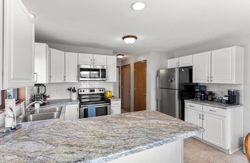 Kimberly House | Beautiful 3BR Home Dog-Friendly, Fenced Yard, Shuffleboard & Grill