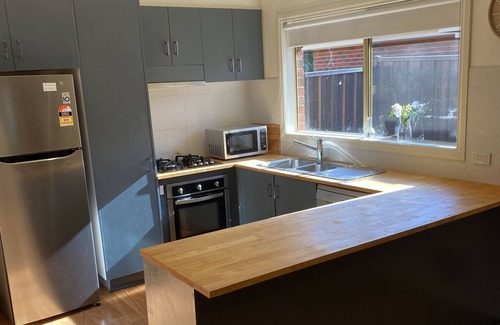 Bayswater House | Beautiful 3BR home in Great Bayswater Location.