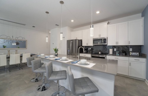 Davenport House | Beautiful 4/3 in championsgate + private heated pool 288