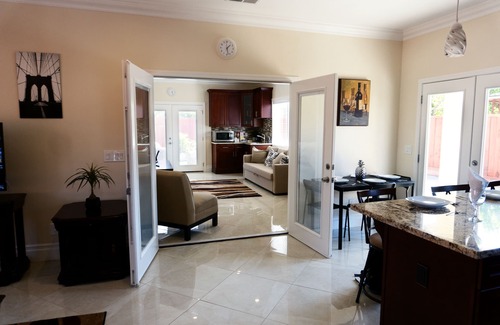 East Palo Alto House | Beautiful 4 Bedroom & 3 Bath Home.
