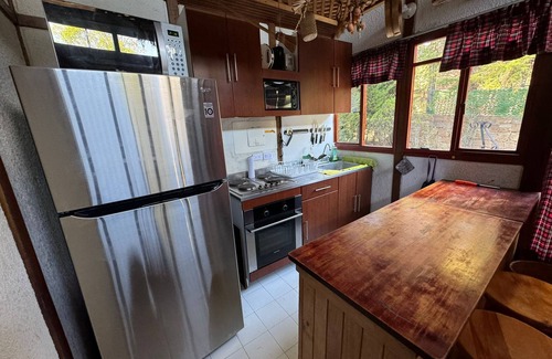 Ubate House | Beautiful 4-bedroom country house in the forest! Wi-Fi, 1.7 acre land
