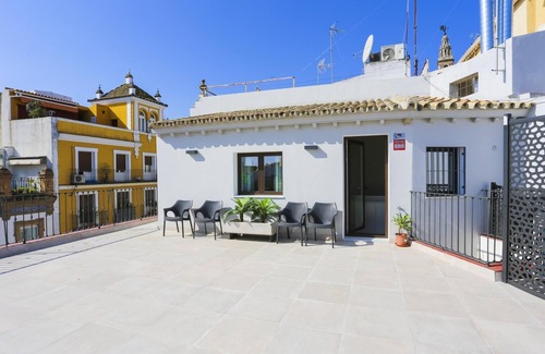 Santa Cruz Apartment | Beautiful 4 bedroom apt. a few meters from the Cathedral with stunning terrace