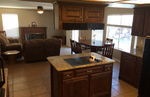 Las Vegas House | Beautiful 4 bedroom Home By Summerlin with Pool & Hot Tub