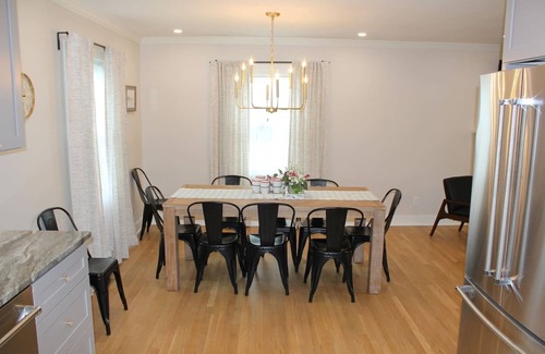 Lexington House | Beautiful 4-bedroom home, close to Downtown/UK