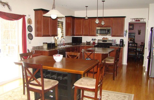 Saratoga Springs House | Beautiful 4 bedroom house perfect for Track/Ballet/Fall Getaway/Parent Weekends