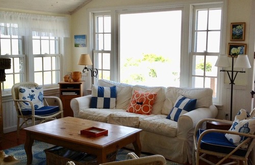 Nantucket Cottage | Beautiful 4 Bedroom Waterfront Home with Private Beach