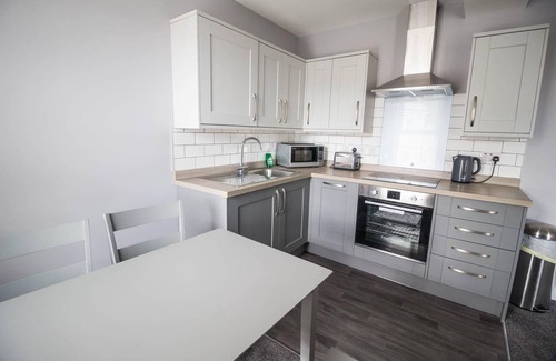 Great Yarmouth Apartment | Beautiful 4 berth seaside apartment in Great Yarmouth, Norfolk ref 99006S