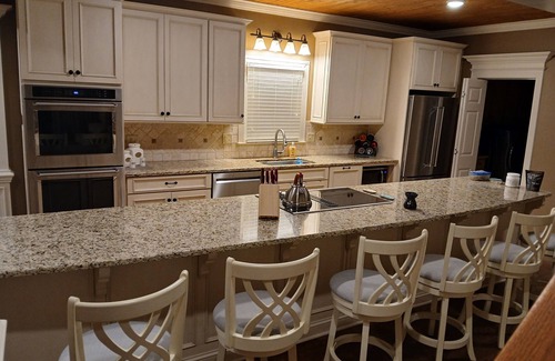 Jackson House | Beautiful 4-BR home with beautiful features and amenities in The Hub Ciry.
