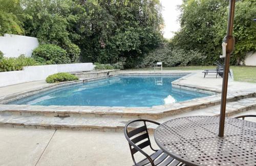 Woodland Hills House | Beautiful 4BD and 3BA Pool Jacuzzi Vacation Home