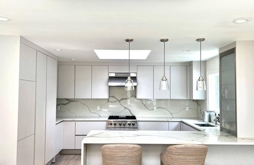 Quogue House | Beautiful 4BR contemporary in Quogue...quiet cul-de-sac minutes from the beach!