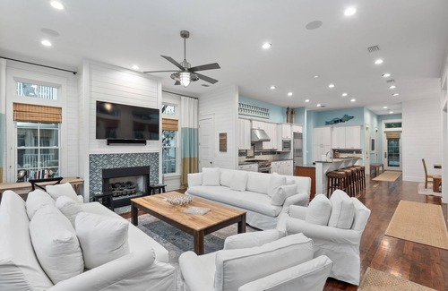 Cottage District House | Beautiful 5 Bedroom, 5 Bath Watercolor Home in Prime Location