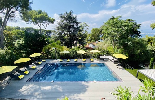 Cap-d'Antibes Villa | Beautiful 5 bedroom, 4 bathroom villa on Cap D’Antibes with direct sea view