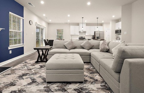 Bayside House | Beautiful 5 Bedroom Home in America's Coolest Small Town!