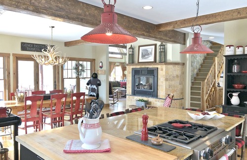 Stratton Mountain House | Beautiful! 5 Beds-5 baths Home, Spectacular Views of Stratton, On Shuttle
