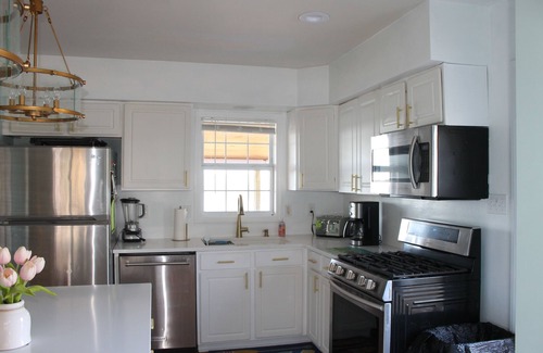 Morristown House | Beautiful 6 Bedroom Home with Expansive Main Lake Views with Incredible Sunsets