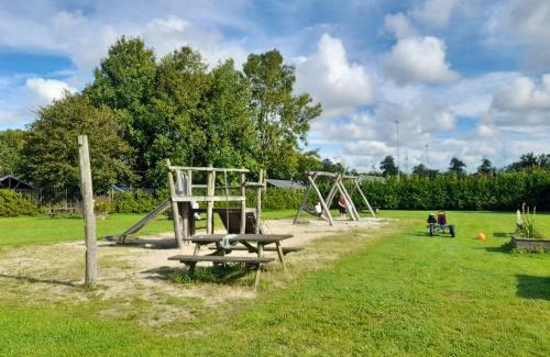 Tzummarum Other | Beautiful 6-person chalet with Finnish wood-fired sauna