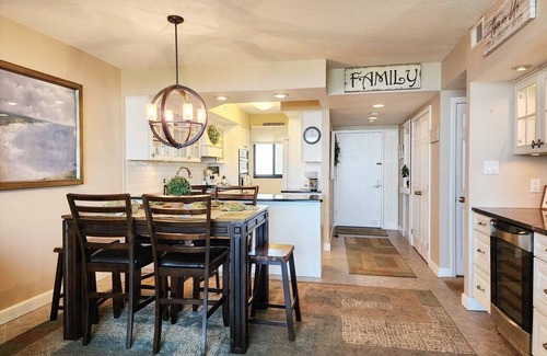 North Litchfield Beach Condo | Beautiful 6th floor, cathedral ceiling, ocean view condo