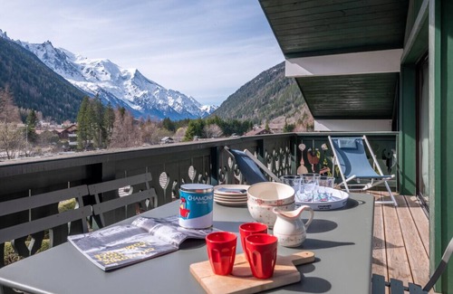Chamonix-Mont-Blanc Apartment | Beautiful apartment with superb view of Mont Blanc