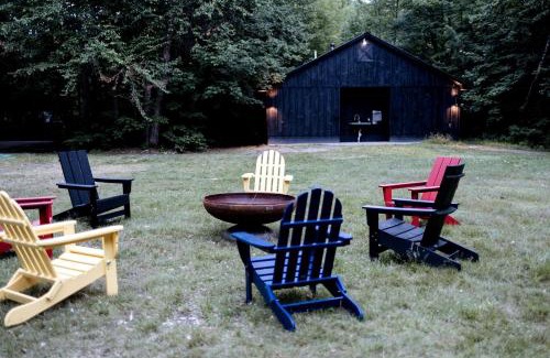 North Woodstock Other | Beautiful A-frame Safari Tent Surrounded by Trees in North Woodstock, New Hampshire