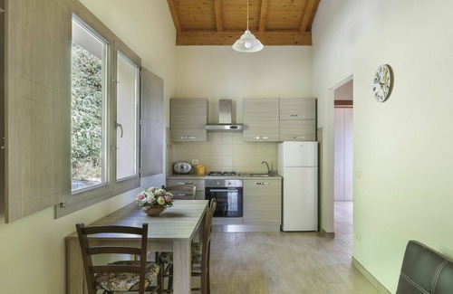 Villa Collemandina Villa | Beautiful apartment in villa for 3 people with WIFI, pool, terrace, pets allowed and parking