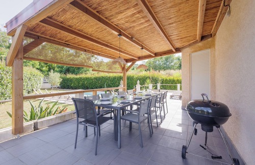Talasani Villa | Beautiful air-conditioned villa, sleeps 11, private pool, near Moriani Plage.