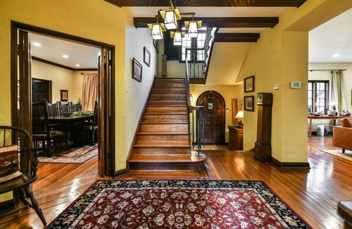 Greater Wilshire - Hancock Park House | Beautiful airy architect-designed room and brand new private luxe bathroom