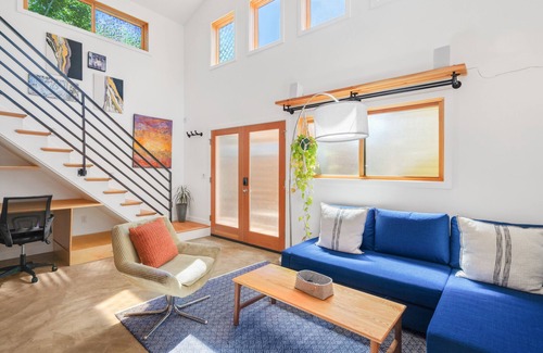 Concordia House | Beautiful Alberta Guesthouse | Full Amenities + AC