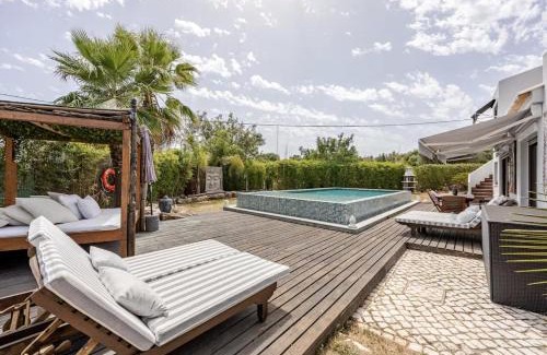 Alcalar Villa | Beautiful Algarve Pool Villa Bali 15min to beach