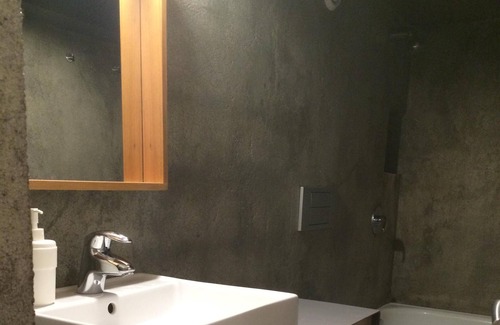Hortaleza Condo | Beautiful and authentic Loft B Ifema Madrid