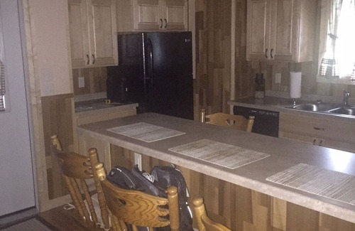 Marenisco House | Beautiful and comfortable. One block from Dutch’s Old Bar! Sleeps 12.