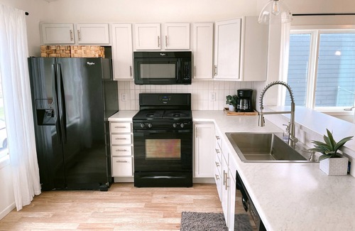 Rapid City House | Beautiful And Cozy 3 Bedroom home in the heart of R.C.!