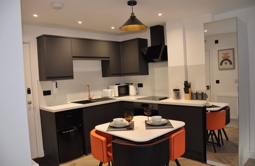 Central Milton Keynes Apartment | Beautiful and modern Studio flat in Milton Keynes