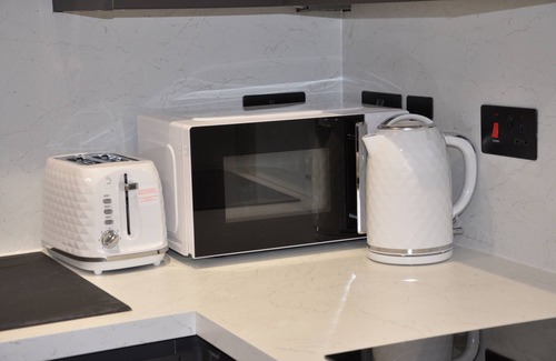 Central Milton Keynes Apartment | Beautiful and modern Studio flat in Milton Keynes