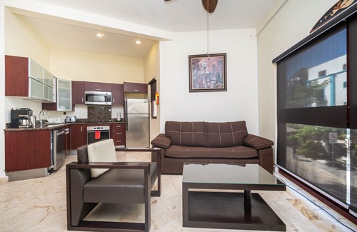 Downtown Apartment | Beautiful and comfortable apartment in a condominium facing the sea
