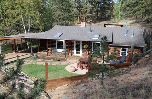Divide Cabin | Beautiful and peaceful Cabin on 35 Acres!