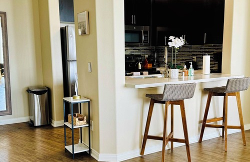 Marina del Rey Apartment | Beautiful and spacious 2 bedroom escape minutes from the Marina.