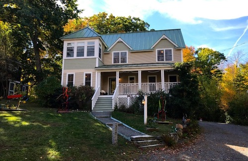 Bayside House | Beautiful And Spacious New Cottage In Charming Village Of Bayside