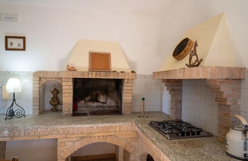 Citta Sant'Angelo Apartment | Beautiful apartment for 4 guests with WIFI, pool, TV, pets allowed and panoramic view