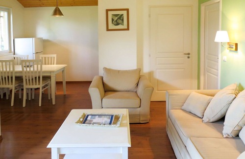 Parentis-en-Born Apartment | Beautiful apartment for 4 people with WIFI, pool, TV, terrace and pets allowed