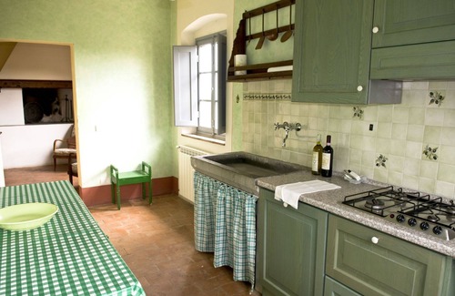 Castelfiorentino Villa | Beautiful apartment in villa with WIFI, pool, panoramic view and parking, close to San Gimignano