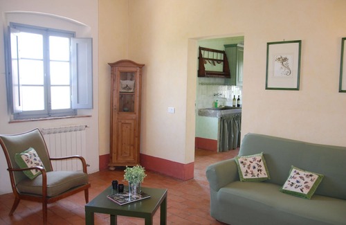 Castelfiorentino Villa | Beautiful apartment in villa with WIFI, pool, panoramic view and parking, close to San Gimignano