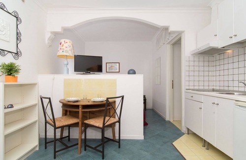 Casamicciola Terme Villa | Beautiful apartment in villa for 2 people with WIFI, TV, patio and parking